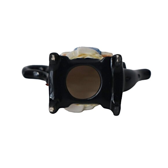 VINTAGE TINY CARDEW MINI / MINIATURE WRINGER WASHSTAND TEAPOT 2" TALL - Picture 2 of 6